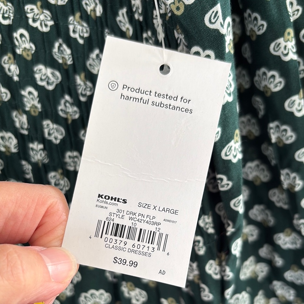 NWT Green maxi Dress π - Picture 6 of 9
